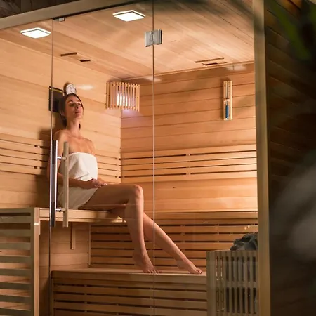 Poludnik Park Boutique Conference&spa ベッド・アンド・ブレックファスト