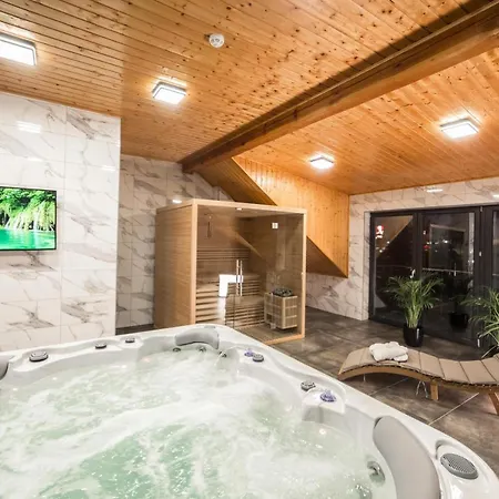 Poludnik Park Boutique Conference&spa ベッド・アンド・ブレックファスト *