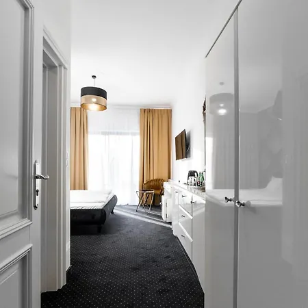 ベッド・アンド・ブレックファスト Poludnik Park Boutique Conference&spa *
