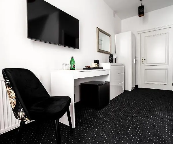 Poludnik Park Conference&spa - Boutique Bed & Breakfast 4*