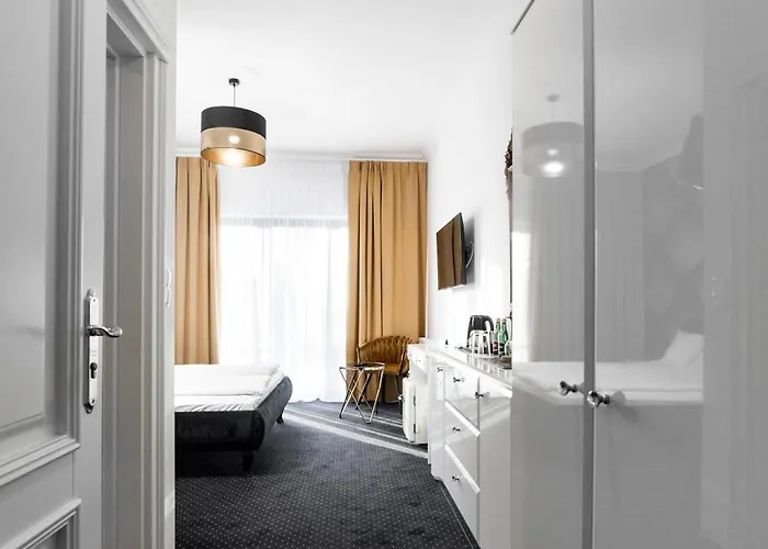 Bed & Breakfast Poludnik Park Conference&spa - Boutique 4*