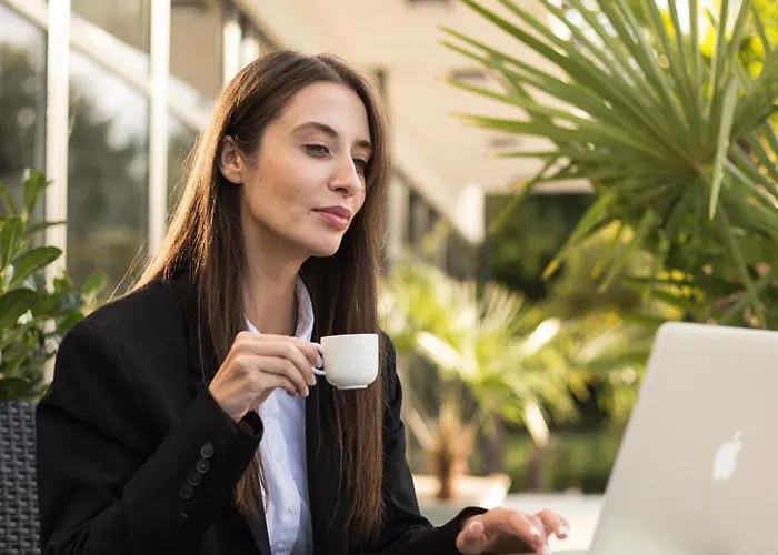 לינה וארוחת בוקר Hotel Poludnik Park Conference&Spa