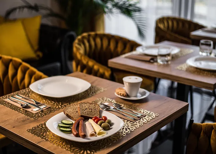 Poludnik Park Conference&spa - Boutique Bed & Breakfast